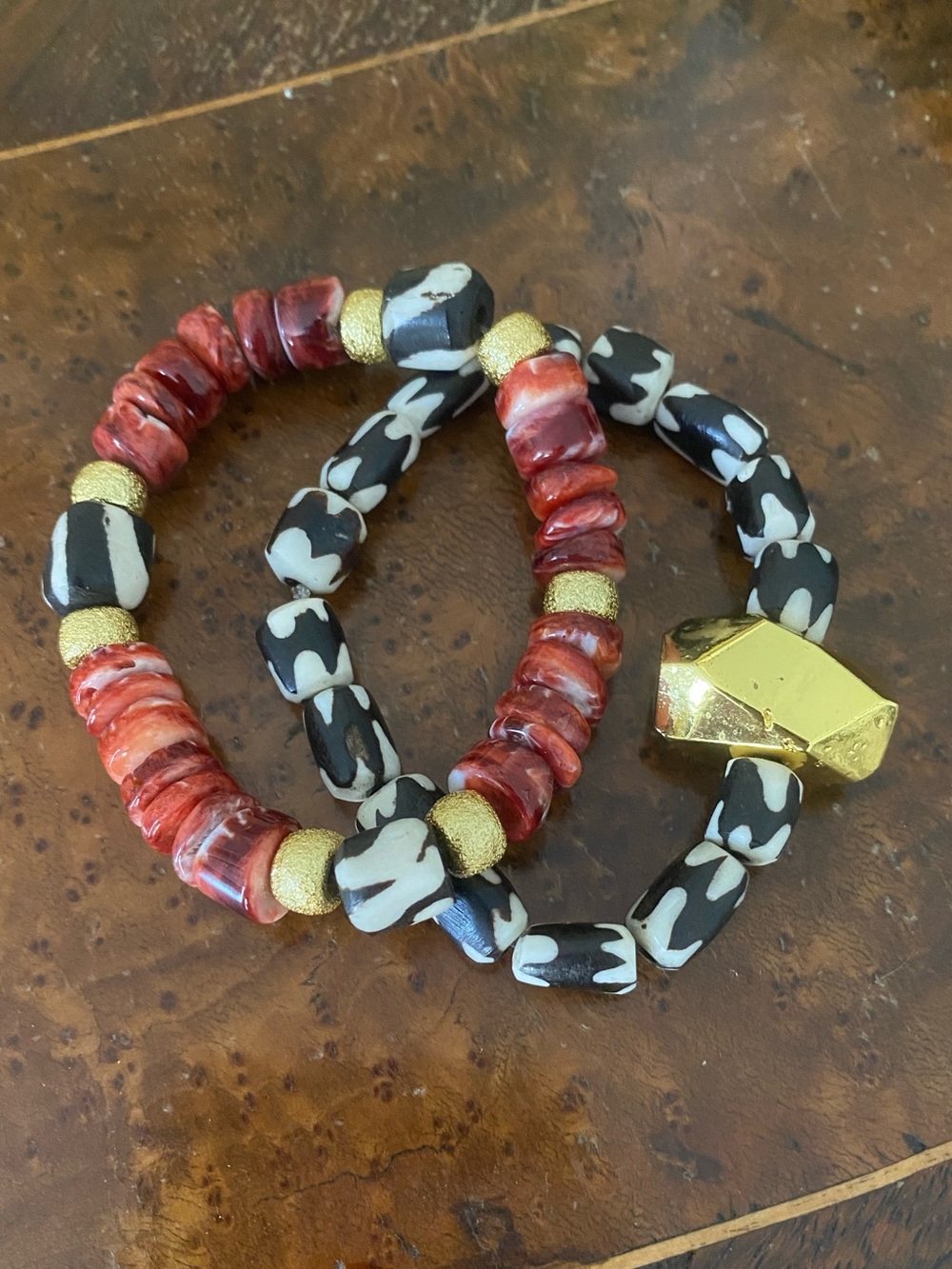 Set of 2 Stretch Bracelets Zebra Batik Spiny Oyster